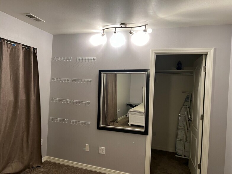 Building Photo - 13822 Ralph H Way