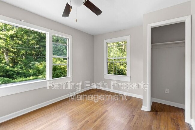 Building Photo - 1412 12th Ave