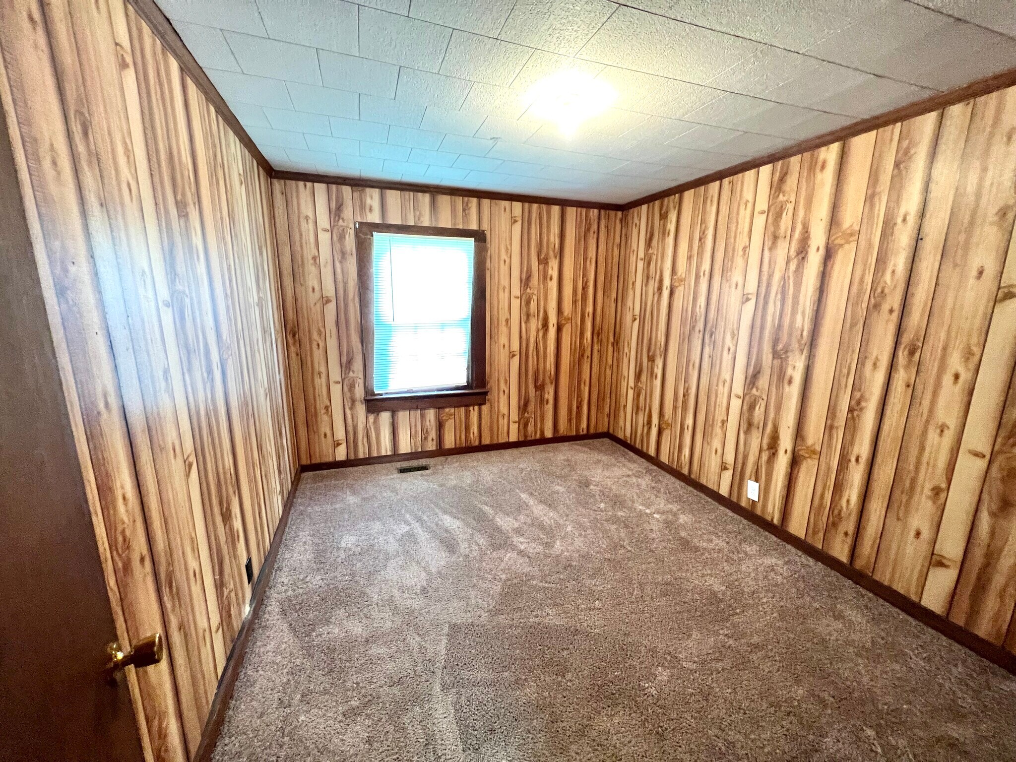 Bedroom - 1045 Beulah Ln