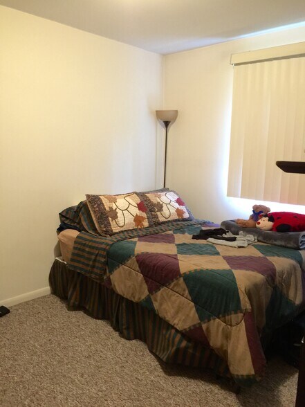 Bed room 2 - 1331 W 3rd St