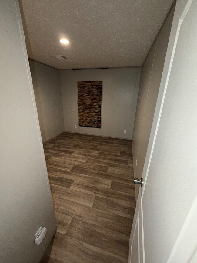 Building Photo - 1101 Old Dixie Hwy N