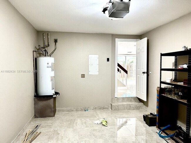 Building Photo - 875 NW 80th Terrace