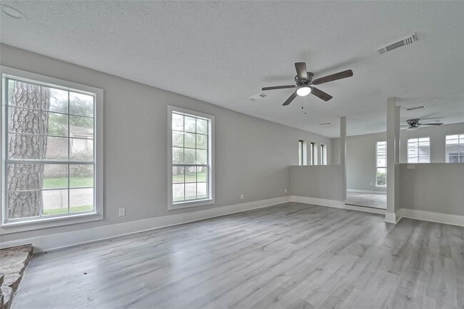Building Photo - 17805 Villa Way Dr