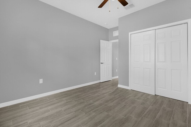 Building Photo - Available now! Beautiful 3 Bedroom, 2 Bathroom Home in Palm Bay!!