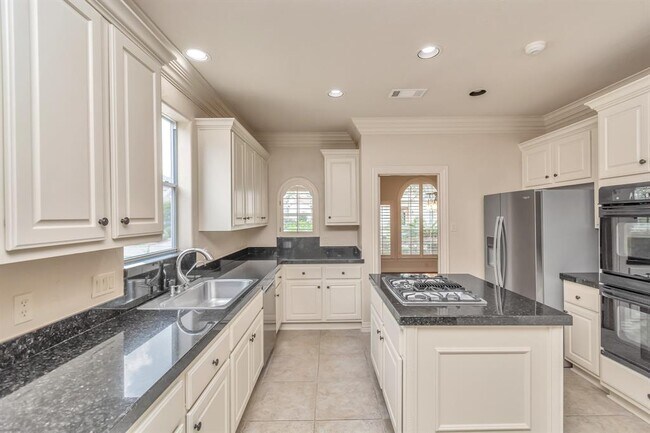 Building Photo - 14207 Jade Cove Dr