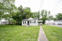 Building Photo - 1615 E Southport Rd