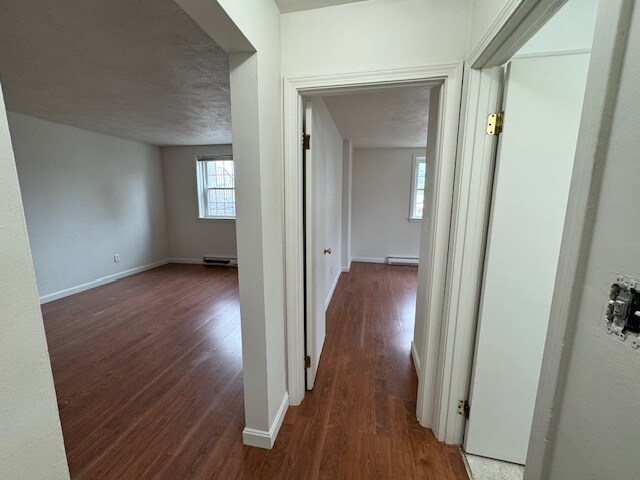 Building Photo - 17 Sinai Cir