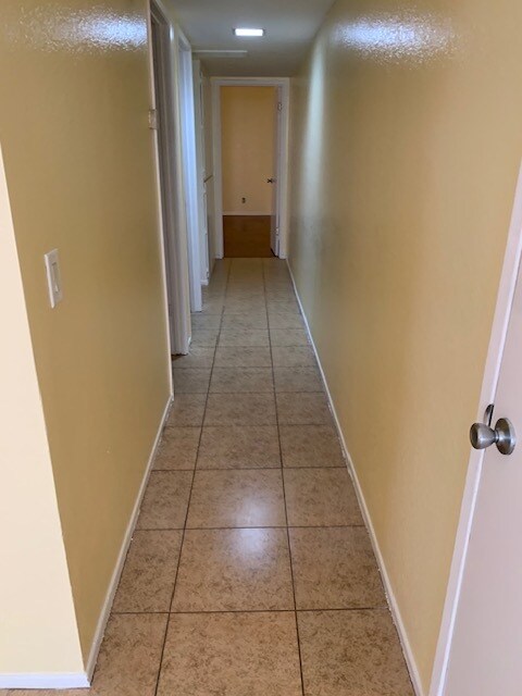 Building Photo - 28221 Via Princesa