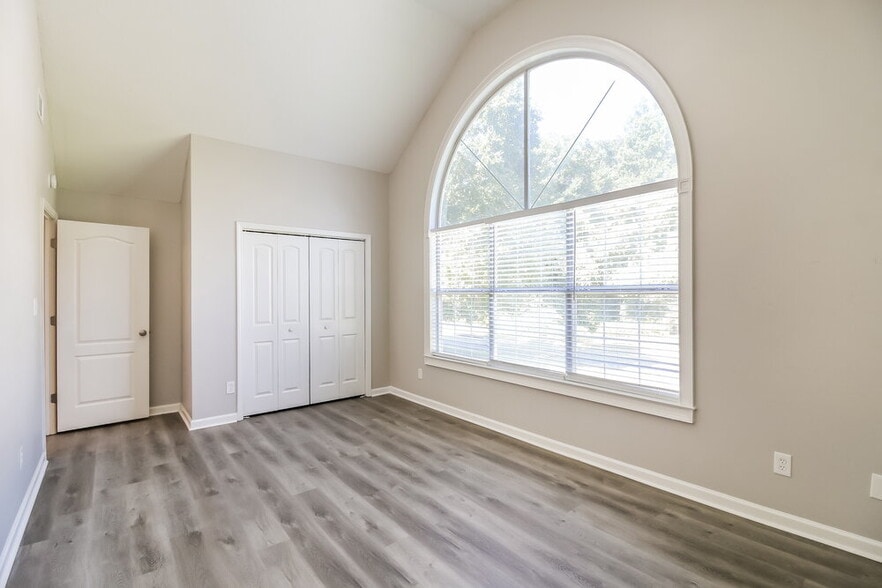 Building Photo - 17 Arbor Cove Dr