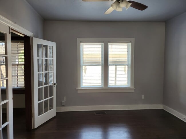 Building Photo - 1008 NW 34th St