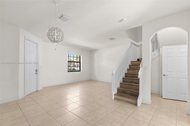 Building Photo - 9314 W 33rd Ln