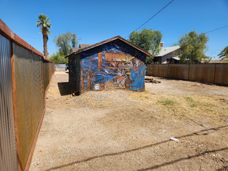 Building Photo - 2041 W Jefferson St