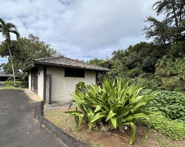 Building Photo - Rare Detached 1BR Sanctuary in Princeville
