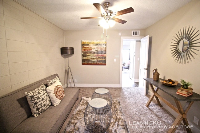 Building Photo - The Lakota on Grand