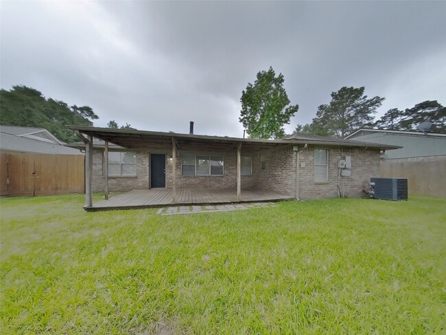 Building Photo - 2047 Lexington Woods Dr