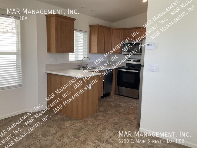 Building Photo - 5200 E Main St