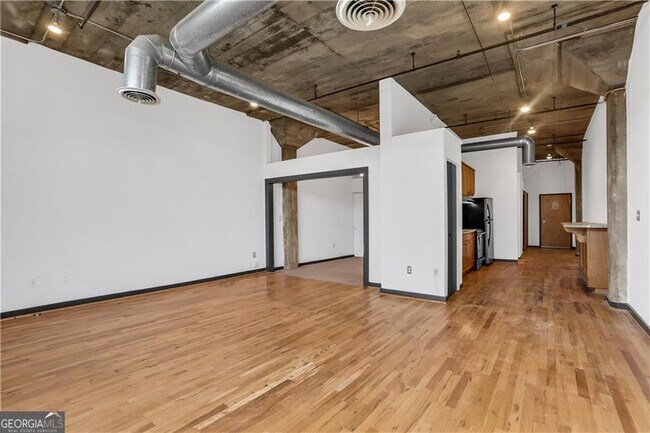 Building Photo - 172 Haynes St SW