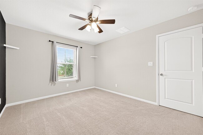 Building Photo - 24114 Leonforte Dr