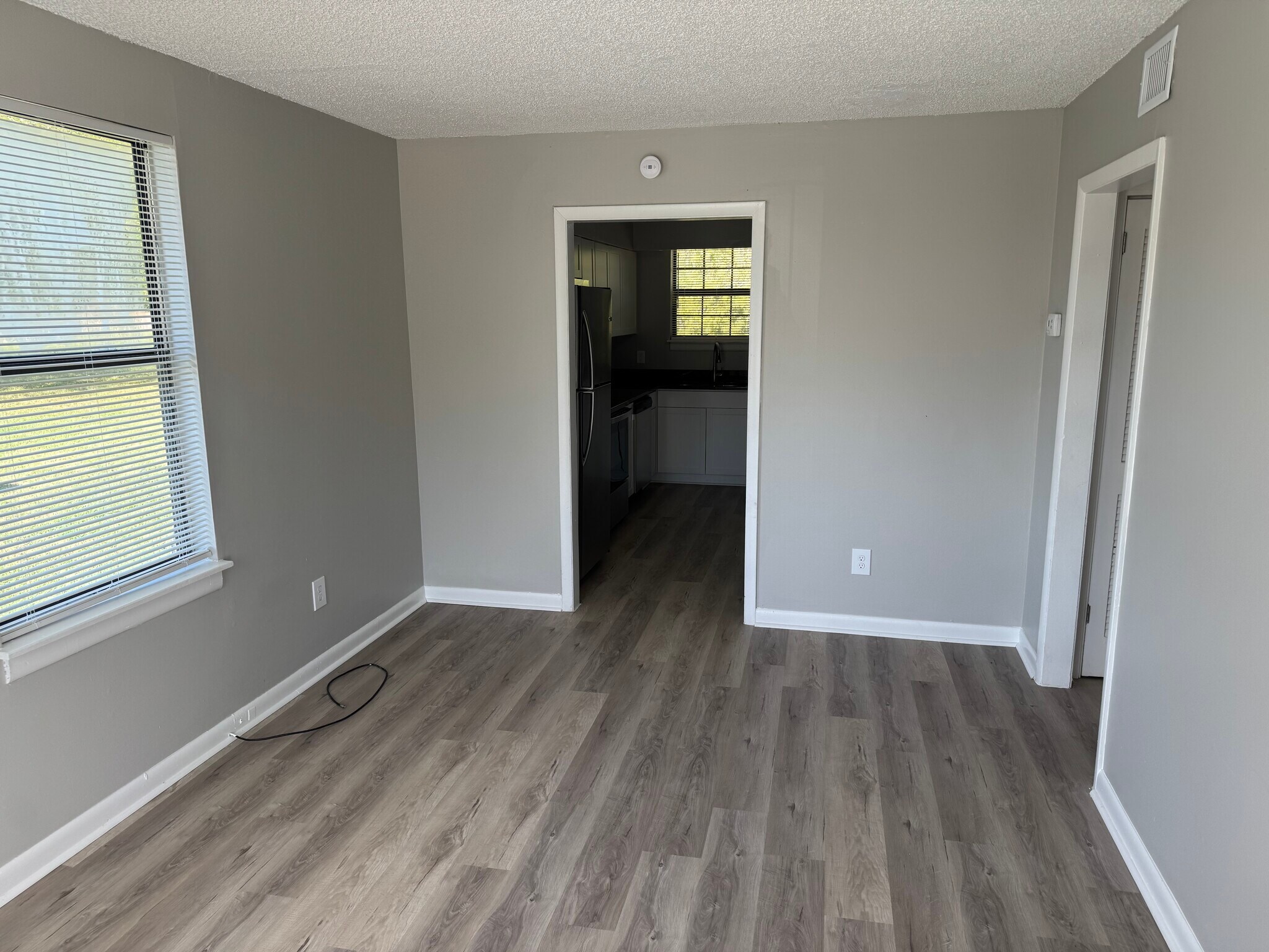 Building Photo - 3713 Village Trl