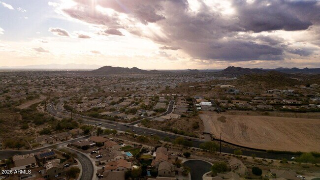 Building Photo - 6206 W Buckhorn Trail