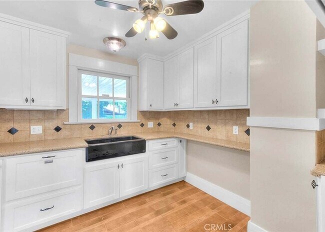 Building Photo - 563 Claremont Pl