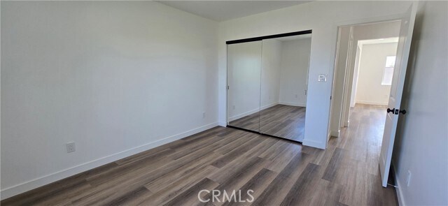 Building Photo - 833 E 92nd St