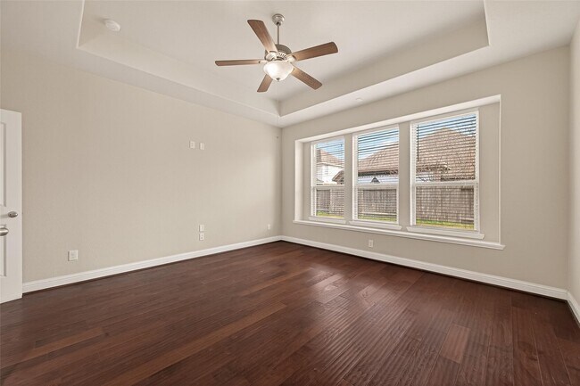 Building Photo - 107 Angel Hollow Ln