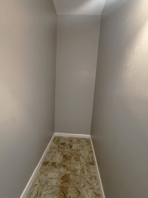 Building Photo - 2101 Chelsea Terrace
