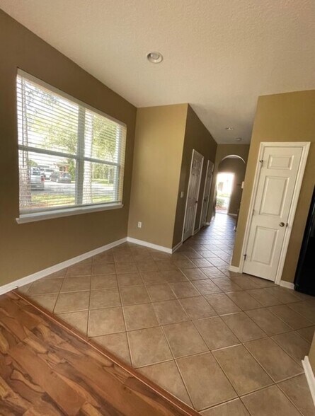 Building Photo - 5934 Pavilion Dr