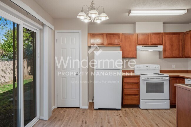 Building Photo - 114 N Bowdish Rd