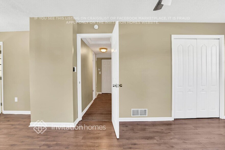 Building Photo - 6903 Fern Cir