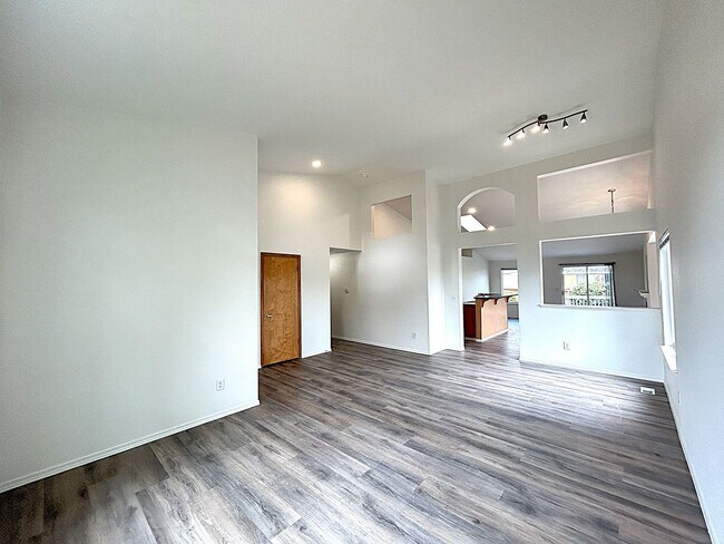 Building Photo - 3 bedroom Rambler in Browns point