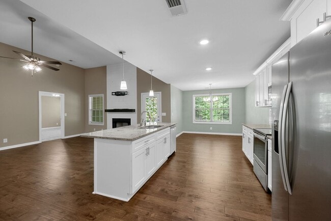 Building Photo - 1252 Magnum Dr
