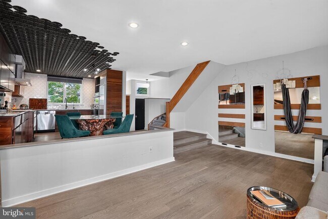 Building Photo - 812 Lombard St