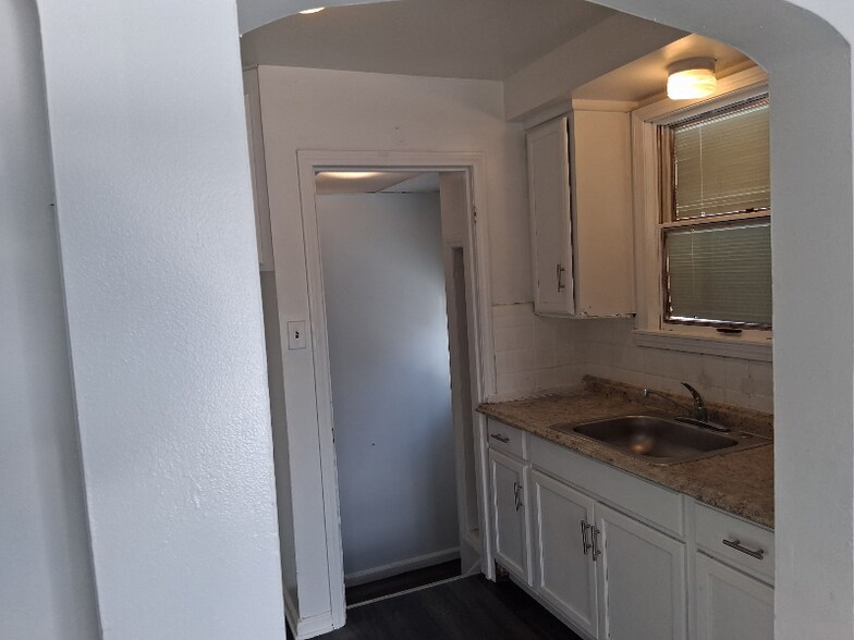 Building Photo - 20269 Elkhart St