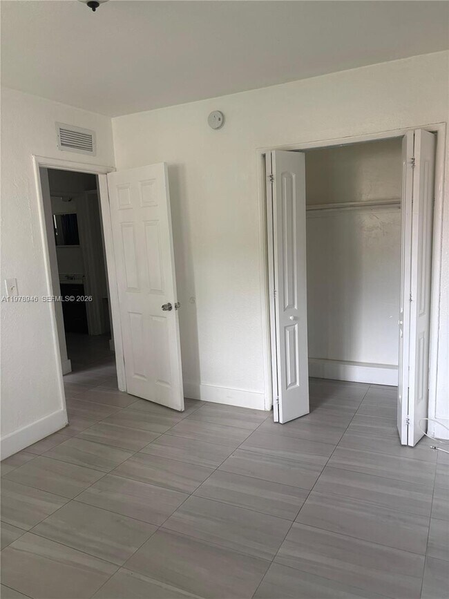 Building Photo - 1170 NW 90th St