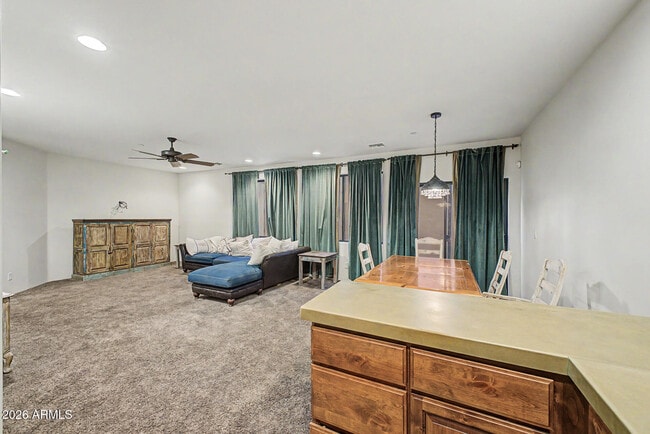 Building Photo - 304 S Wilson St