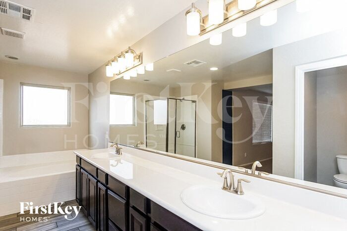 Building Photo - 11277 Tuckermuck Bay Ct