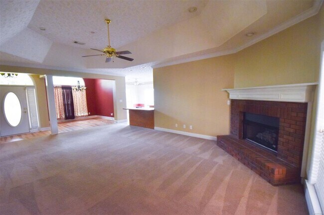 Building Photo - 709 Yellowstone Dr