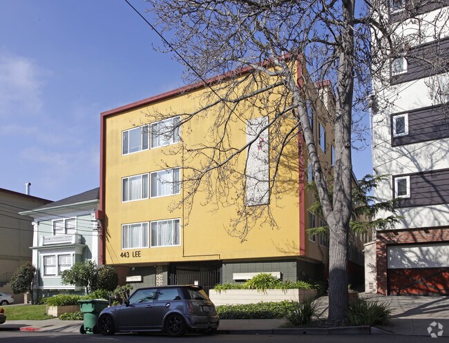 Primary Photo - 443 Lee St