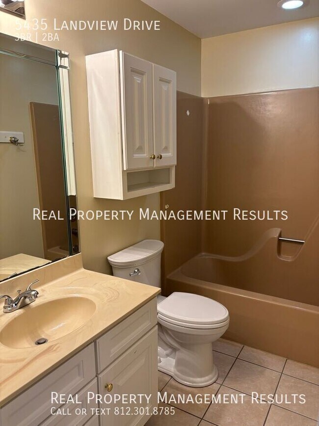 Building Photo - 5435 Landview Dr