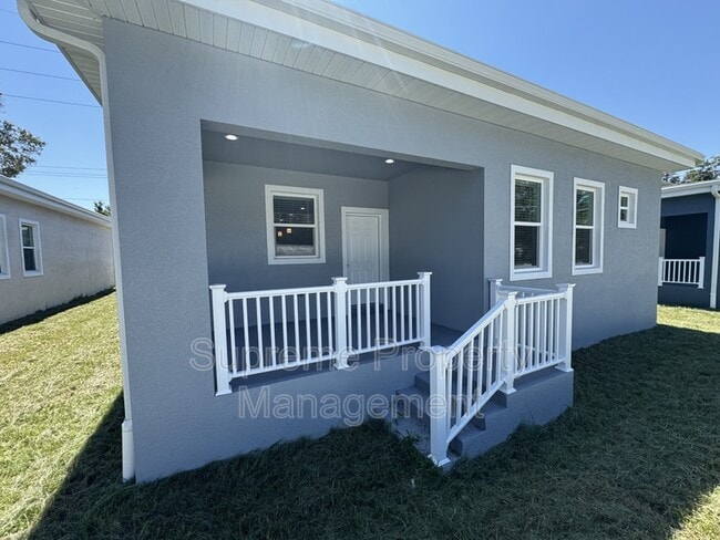 Building Photo - 7008 Madison Ave