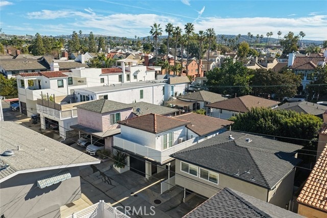 Building Photo - 435 Dahlia Ave