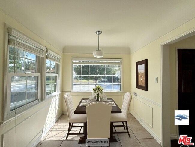 Building Photo - 4229 Sutro Ave