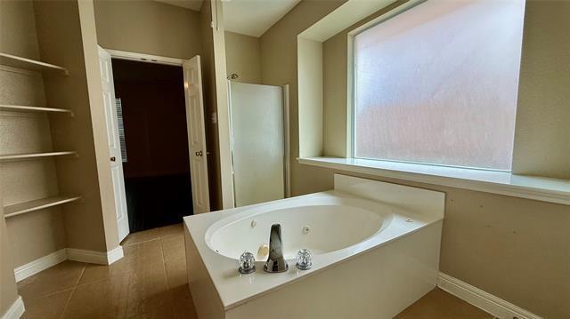 Building Photo - 1256 Logan Dr