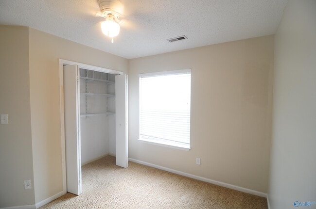 Building Photo - 104 Postwood Ct