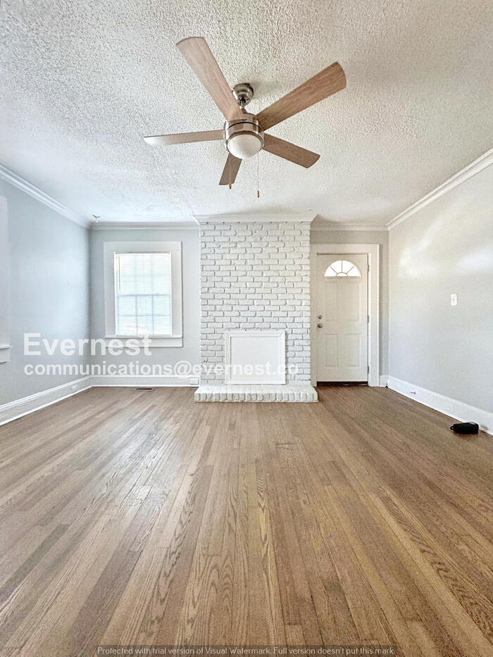 Building Photo - 8825 McClure Cir