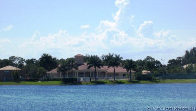 Building Photo - 6020 Spring Lake Terrace