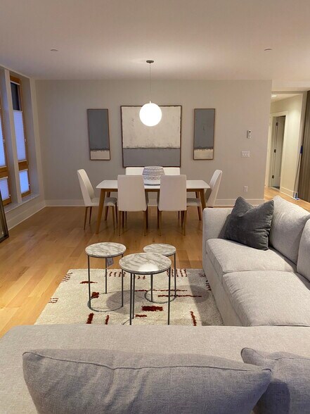 Building Photo - 240 Salem St