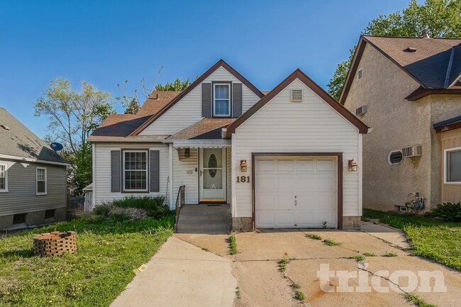 Building Photo - 181 Annapolis St E